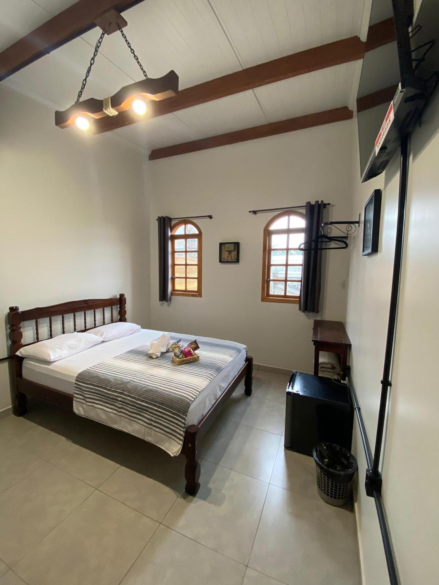 Pousada Vila Do Cowboy 佩尼亚 外观 照片